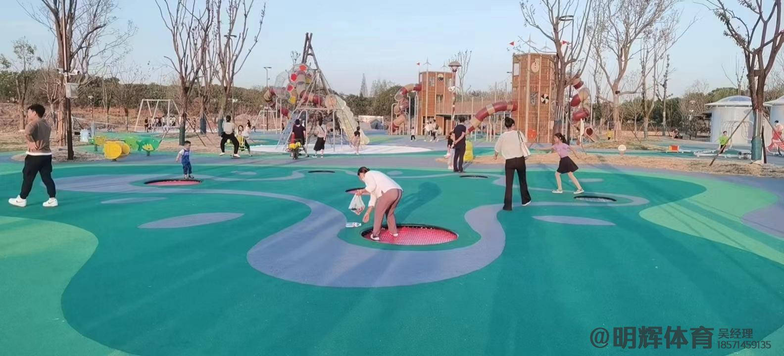 南阳公园跑道是用什么材料做成的